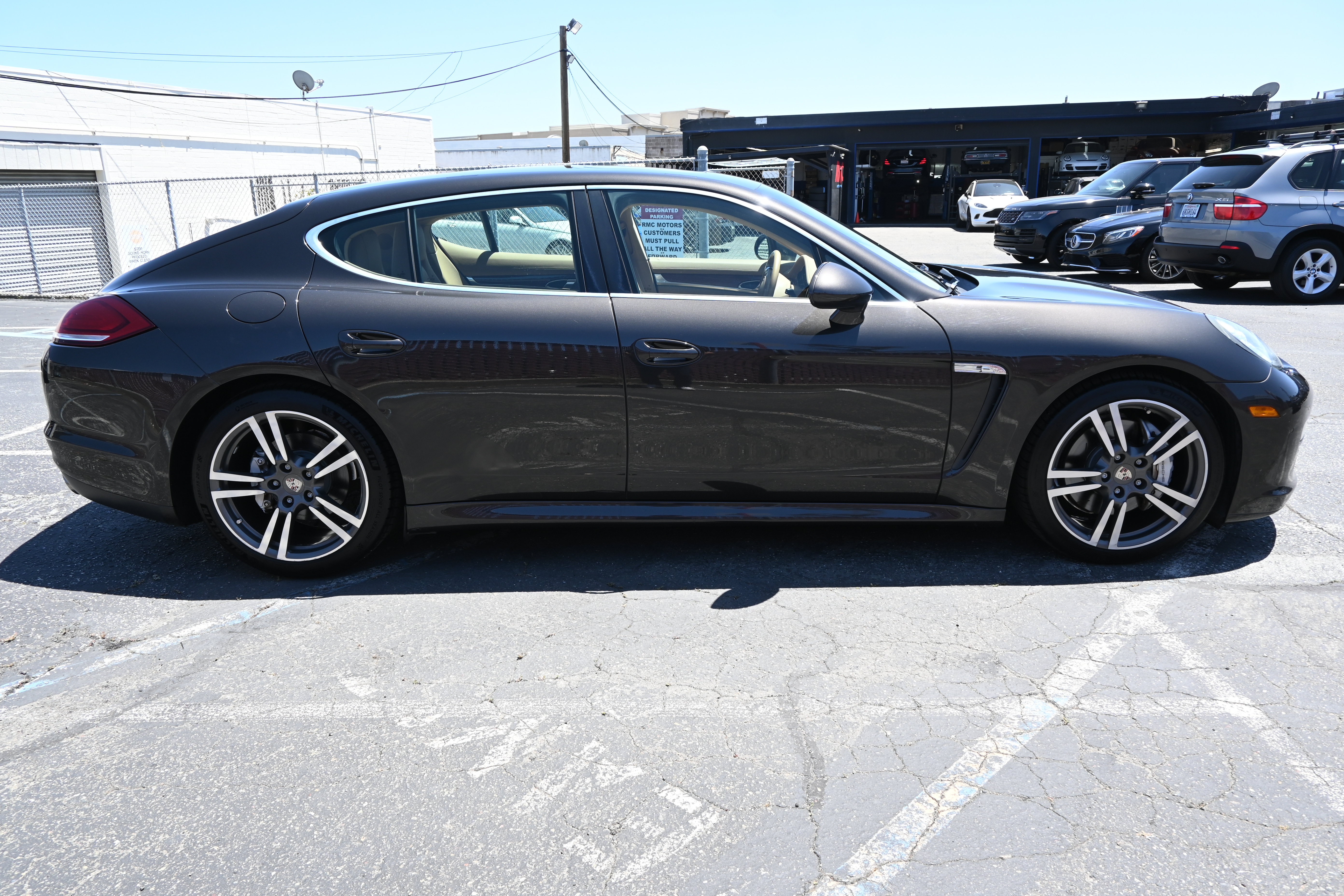 Used 2011 Porsche Panamera S RWD image 14
