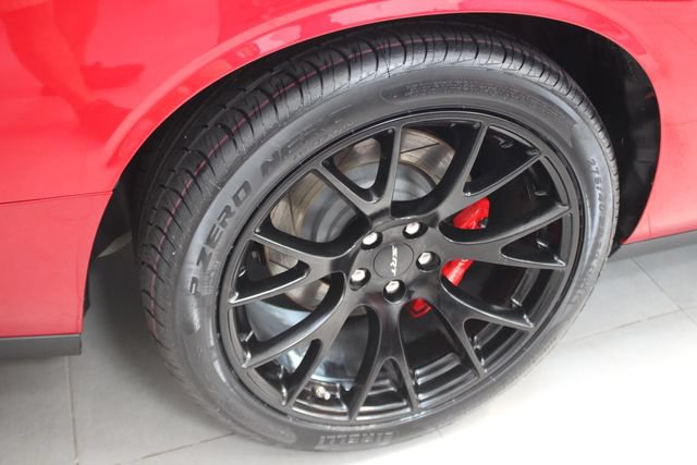 Used 2016 Dodge Challenger SRT Hellcat RWD image 30