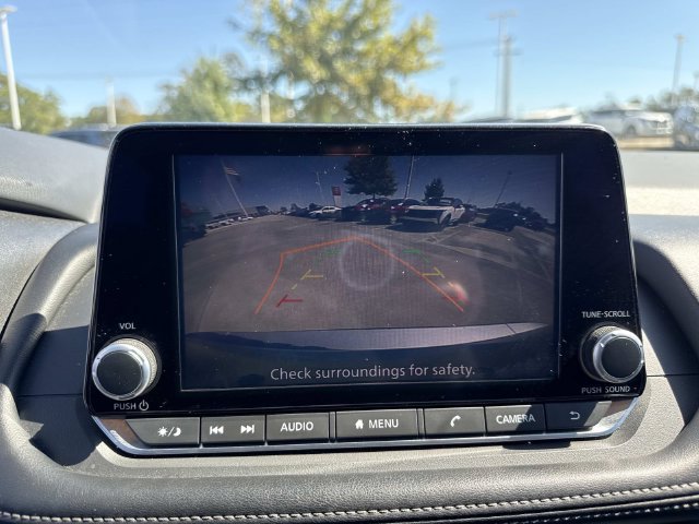 Used 2024 Nissan Rogue S AWD/4WD image 31