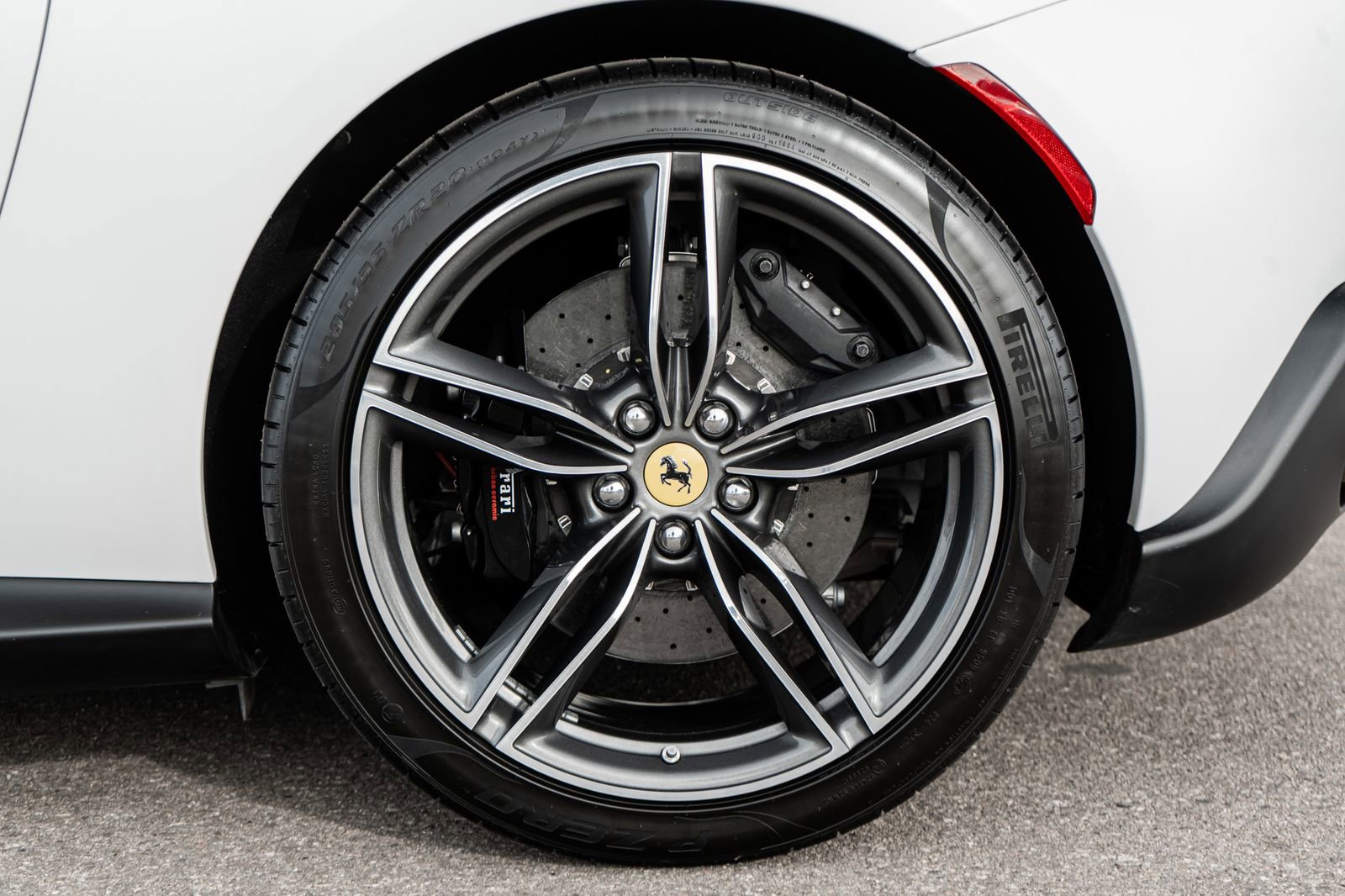 Used 2024 Ferrari Roma Spider image 7