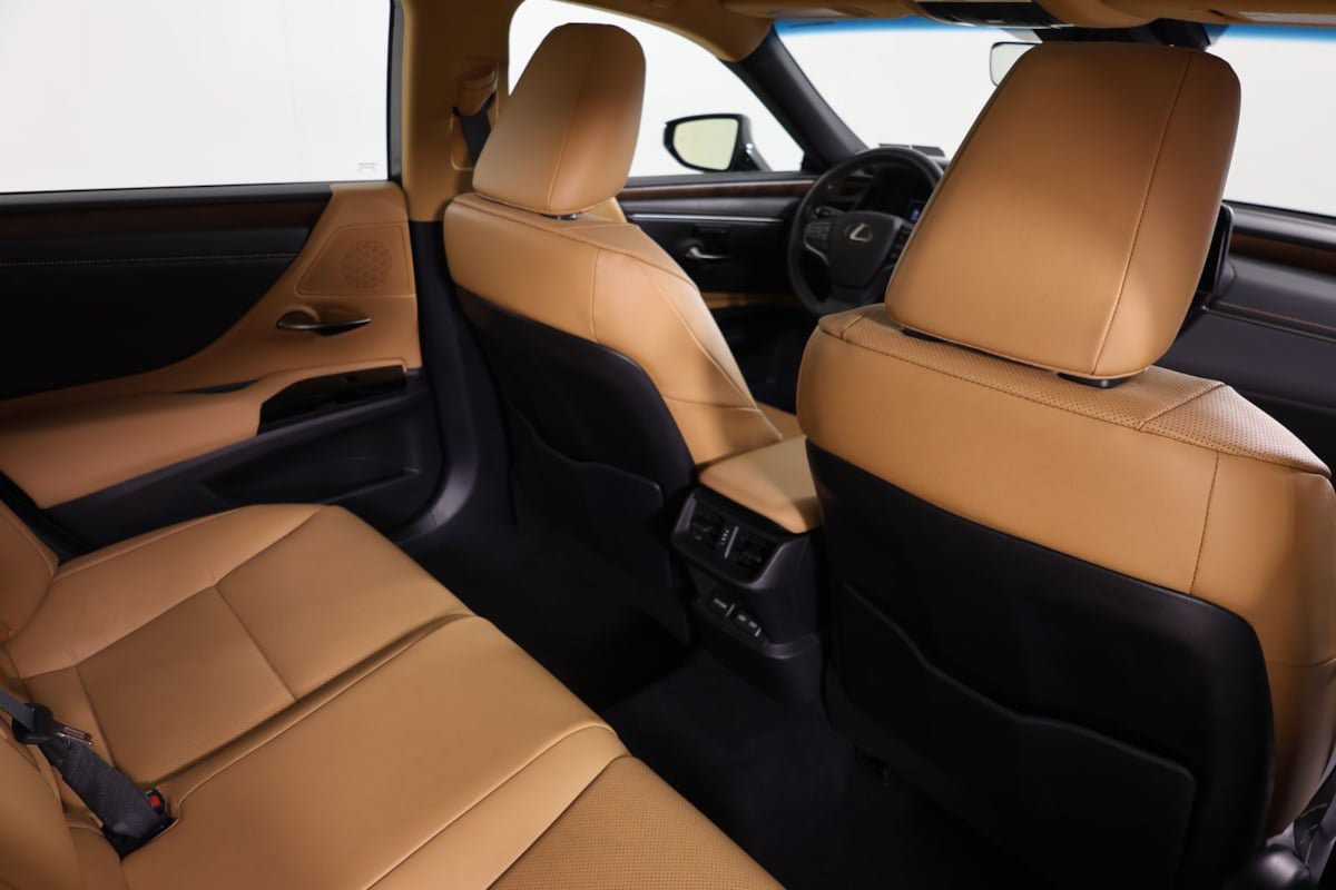 Used 2024 Lexus ES 350 w/ Premium Package FWD image 41