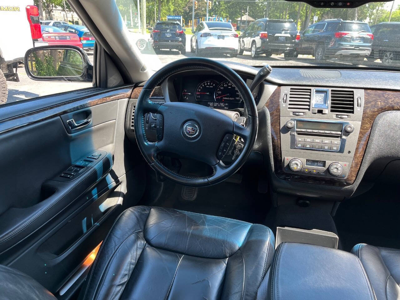 Used 2011 Cadillac DTS Limousine FWD image 10