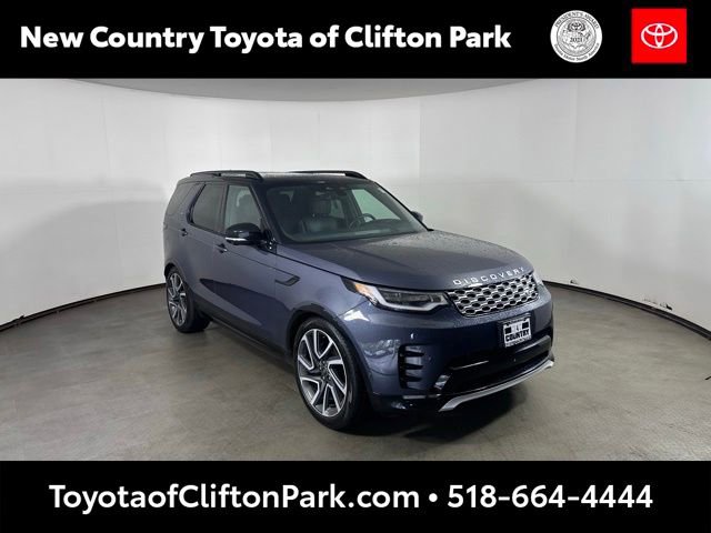 Used 2024 Land Rover Discovery Metropolitan Edition AWD/4WD image 1