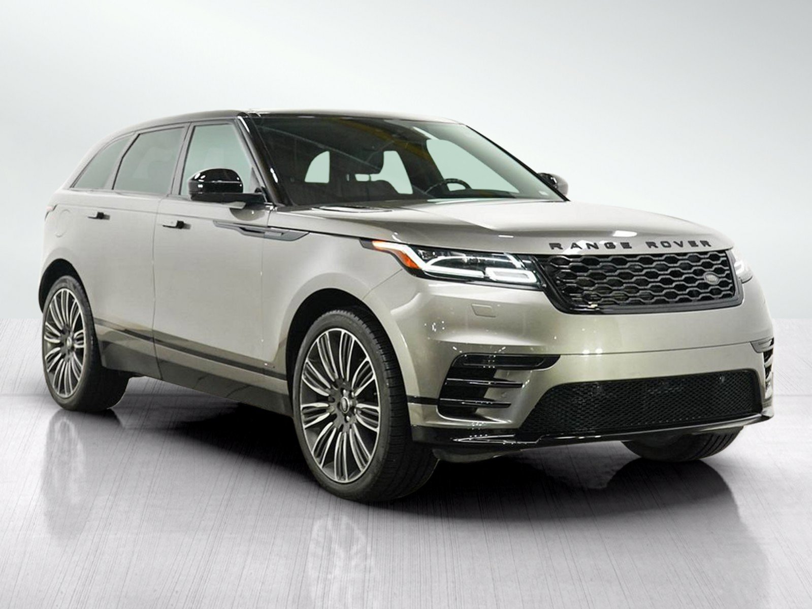 Used 2020 Land Rover Range Rover Velar R-Dynamic S AWD/4WD image 7