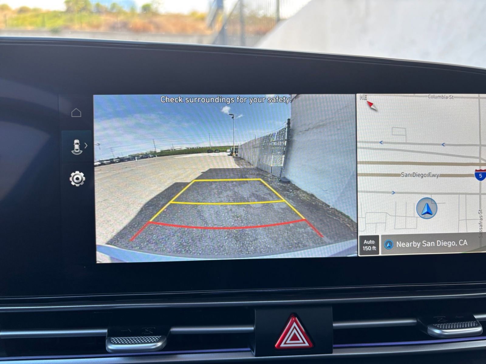 Used 2025 Hyundai Elantra SEL FWD image 23