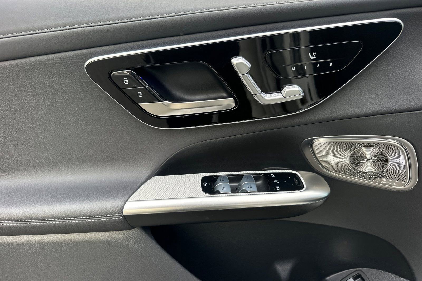 Certified 2024 Mercedes-Benz GLC 300 image 27