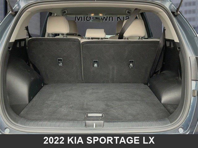 Used 2022 Kia Sportage LX image 14