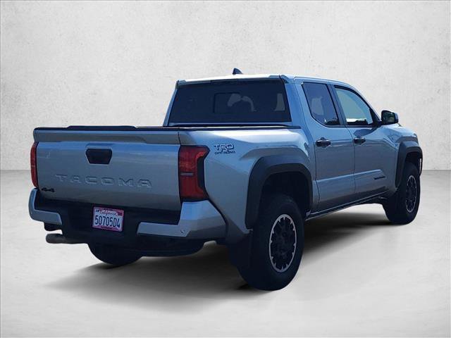 Used 2024 Toyota Tacoma TRD Off-Road w/ TRD Off Road Upgrade Package AWD/4WD image 5
