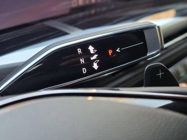 Used 2026 Cadillac Escalade 2WD image 19