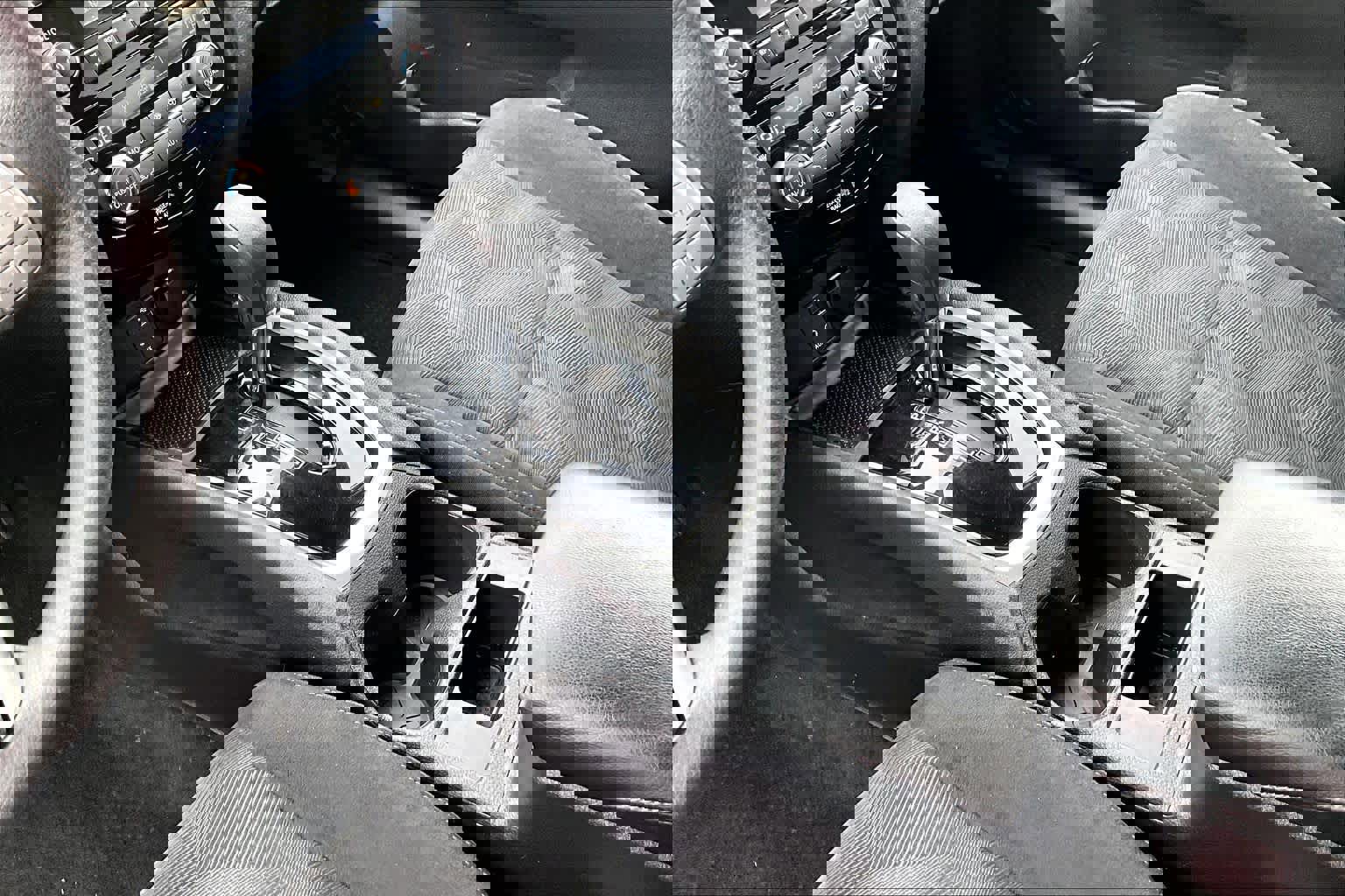 Used 2014 Nissan Rogue SV image 16