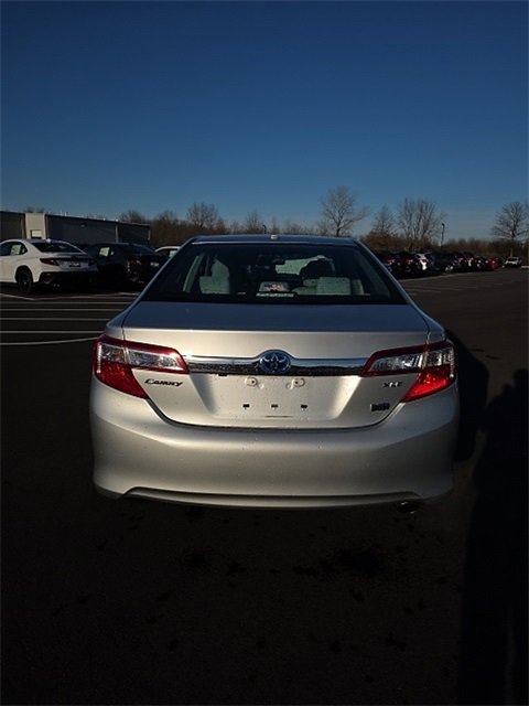 Used 2014 Toyota Camry Hybrid image 5