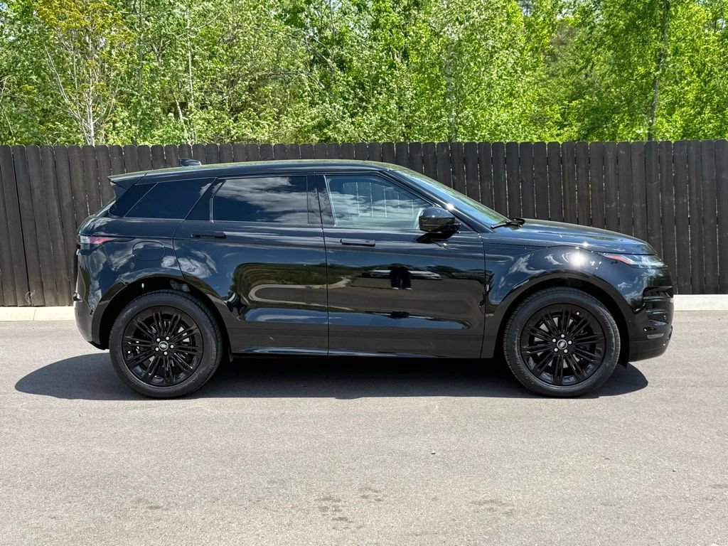 Certified 2026 Land Rover Range Rover Evoque Dynamic SE AWD/4WD image 7