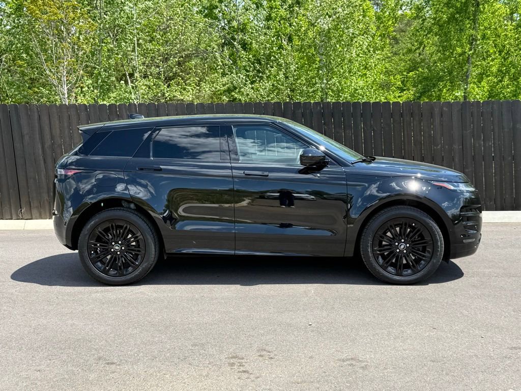 Used 2026 Land Rover Range Rover Evoque Dynamic SE AWD/4WD image 7