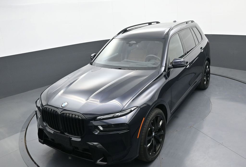 Used 2026 BMW X7 xDrive40i w/ Executive Package image 35