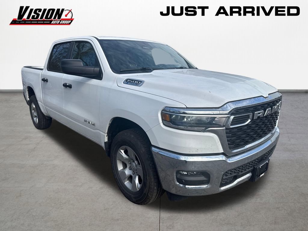 Used 2025 RAM 1500 Big Horn AWD/4WD image 3