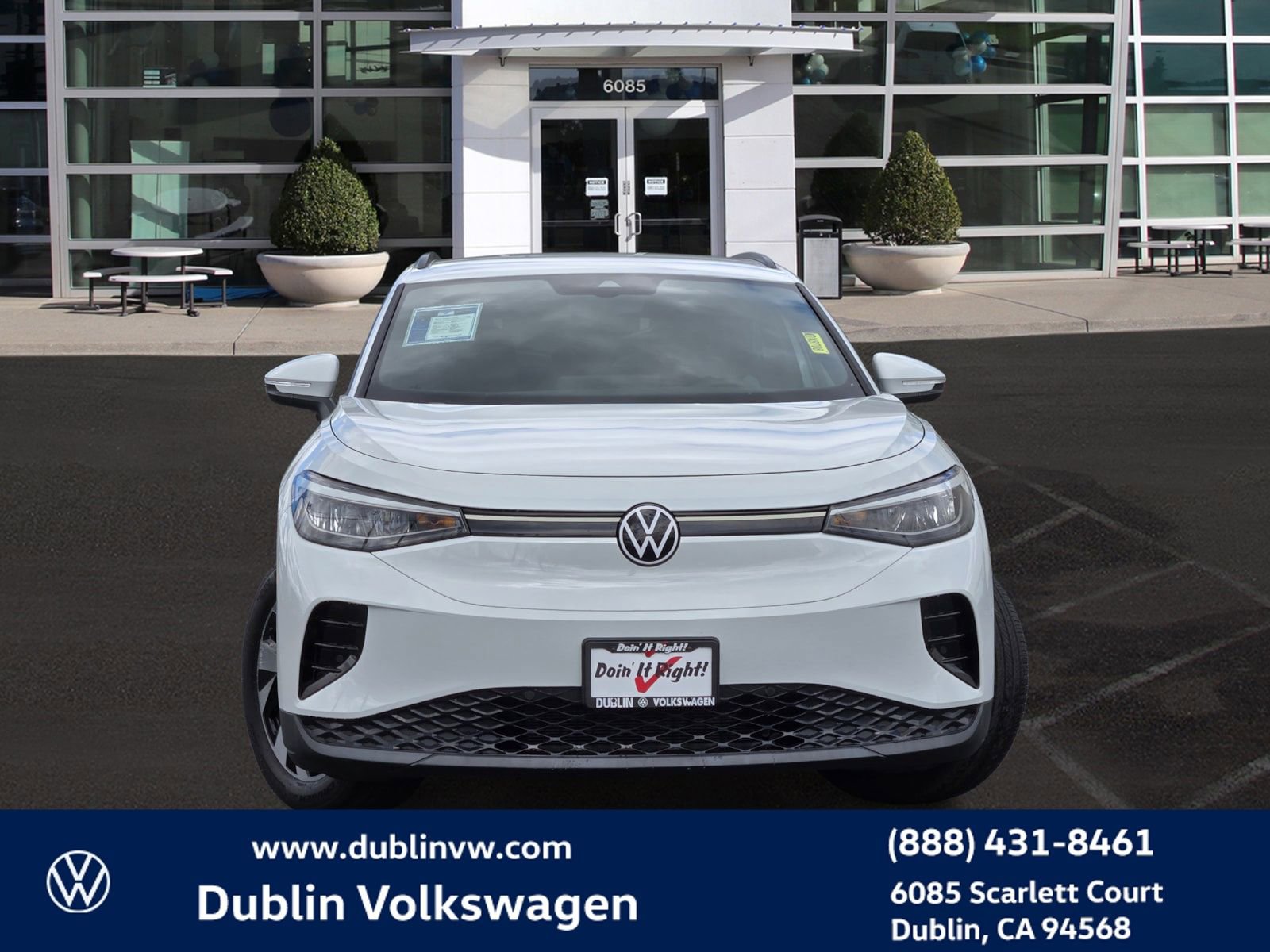 Used 2023 Volkswagen ID.4 Pro image 2