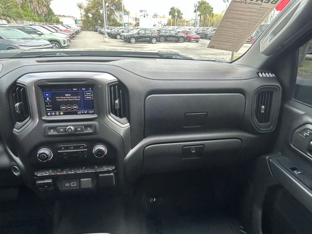 Used 2024 Chevrolet Silverado 2500 Custom w/ Custom Value Package image 17