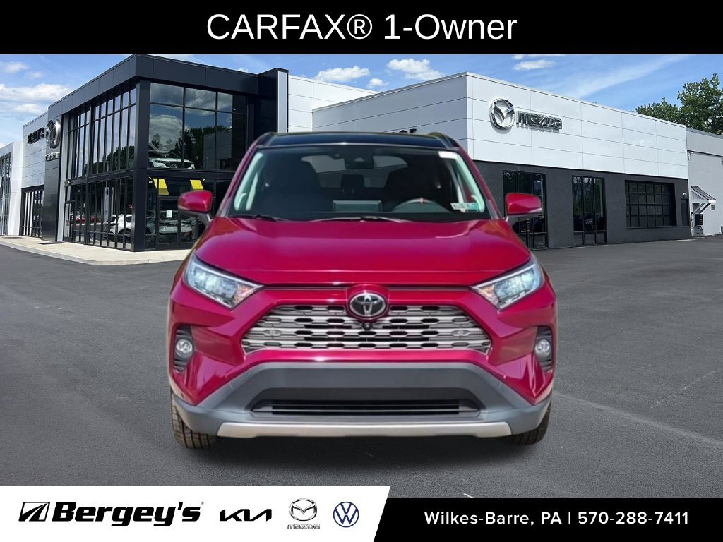 Used 2019 Toyota RAV4 Limited w/ Advanced Technology Package AWD/4WD image 3