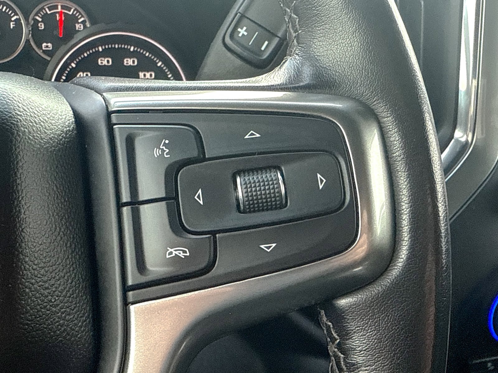 Certified 2021 Chevrolet Silverado 1500 RST image 42