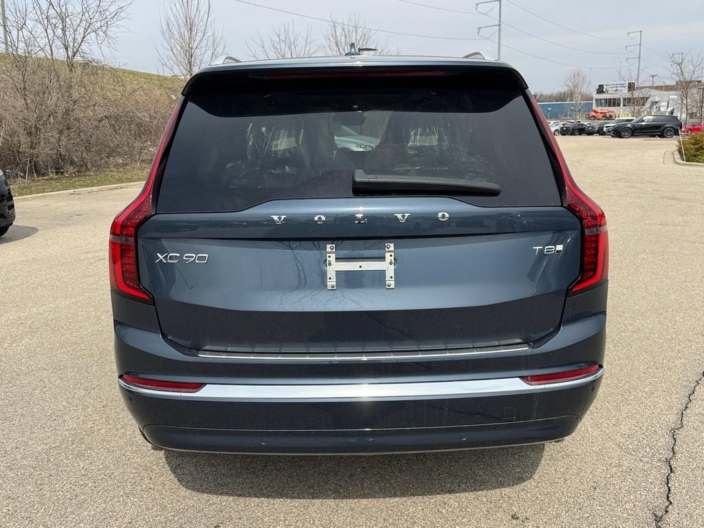 New 2026 Volvo XC90 T8 Plus w/ Protection Package Premier AWD/4WD image 3