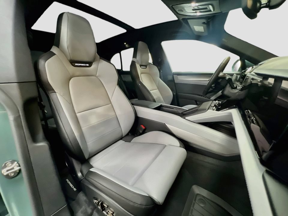 New 2026 Porsche Cayenne Electric AWD/4WD image 30