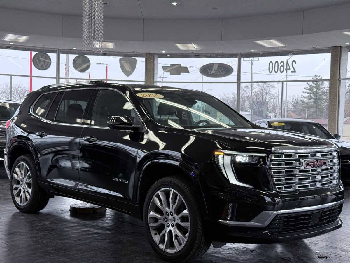 Used 2024 GMC Acadia Denali w/ Super Cruise Package