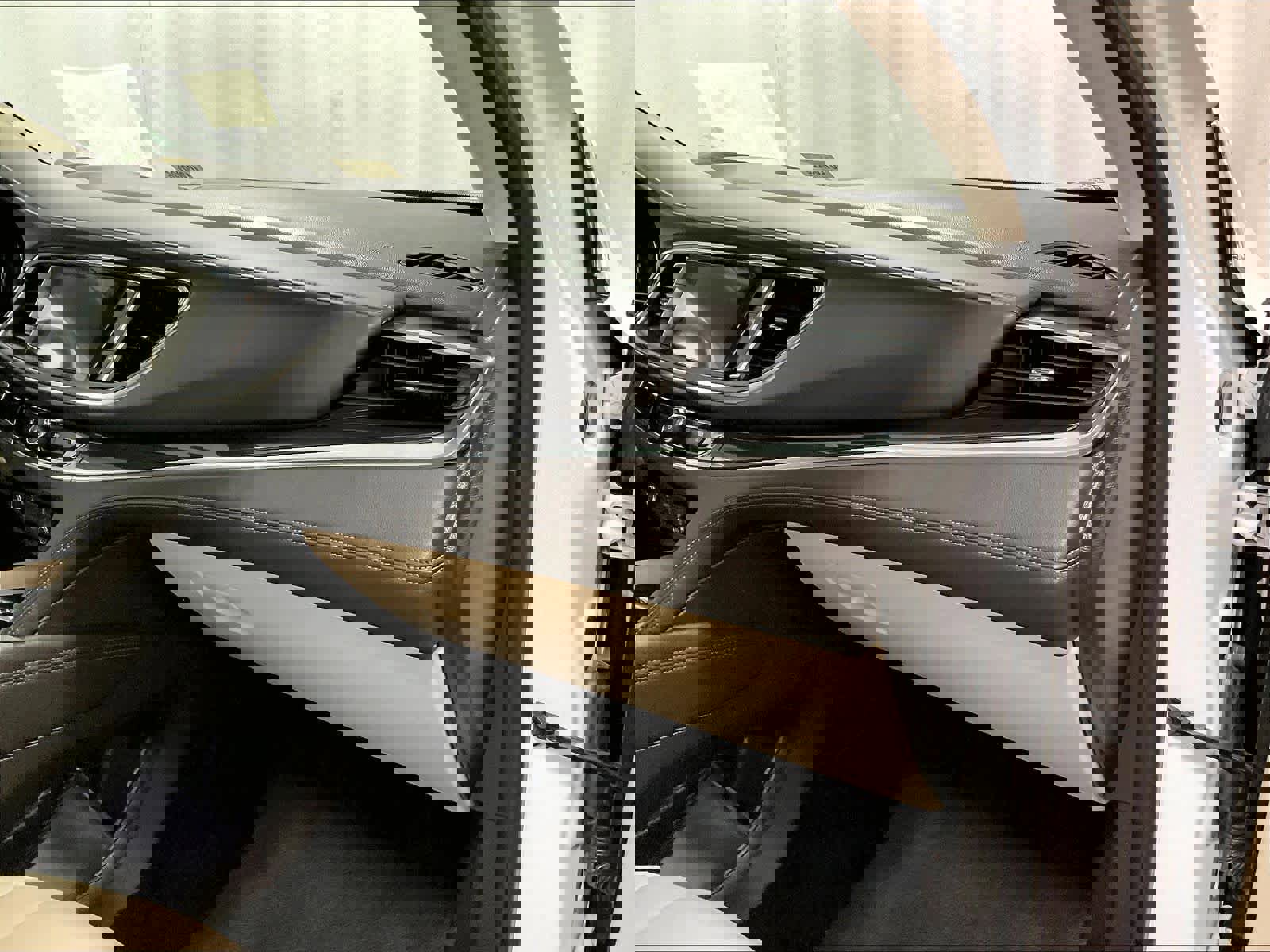 Used 2023 Buick Enclave Premium w/ Experience Buick Package image 13