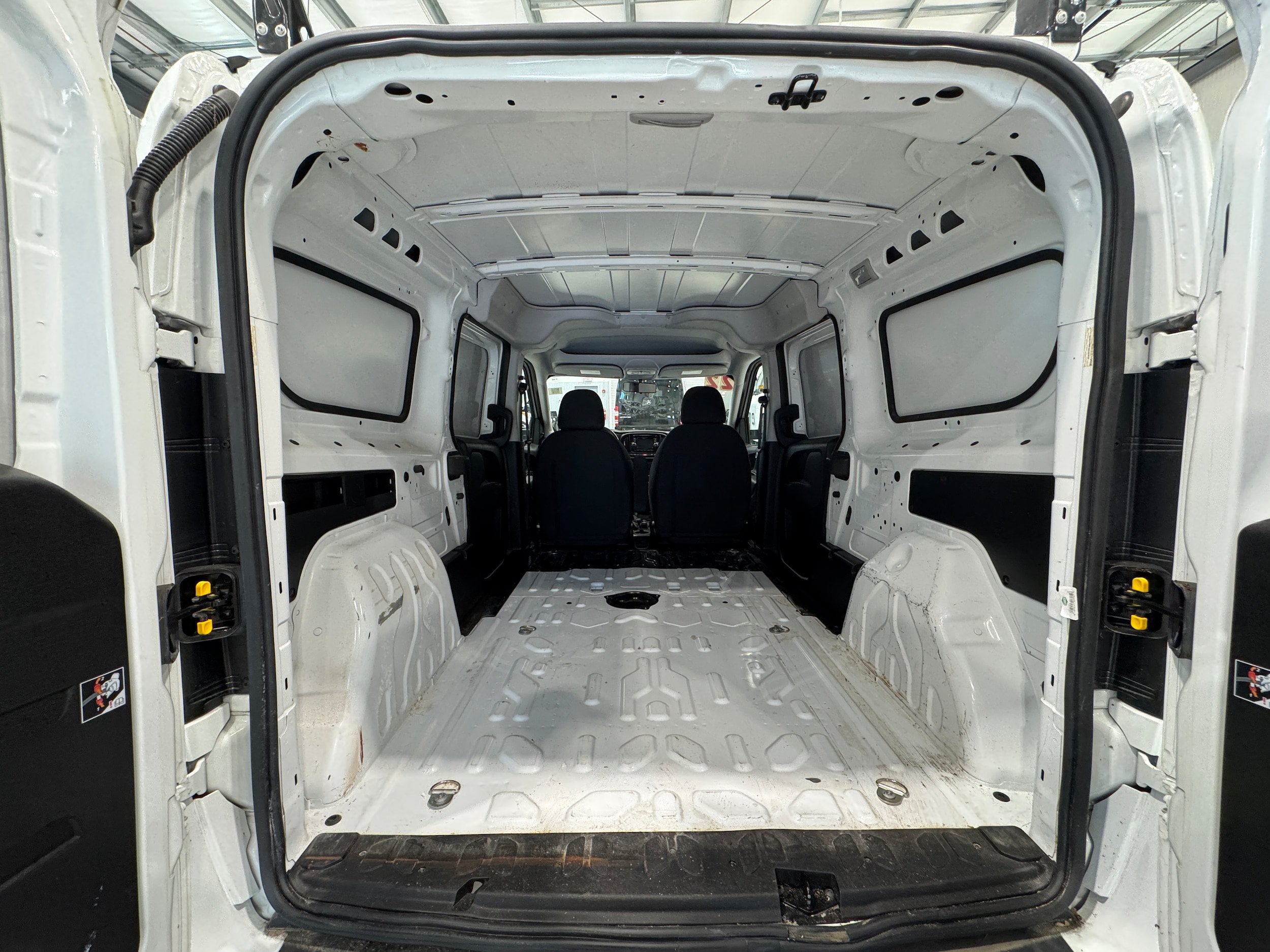Used 2022 RAM ProMaster City Tradesman w/ Lights & Wheels Group FWD image 7