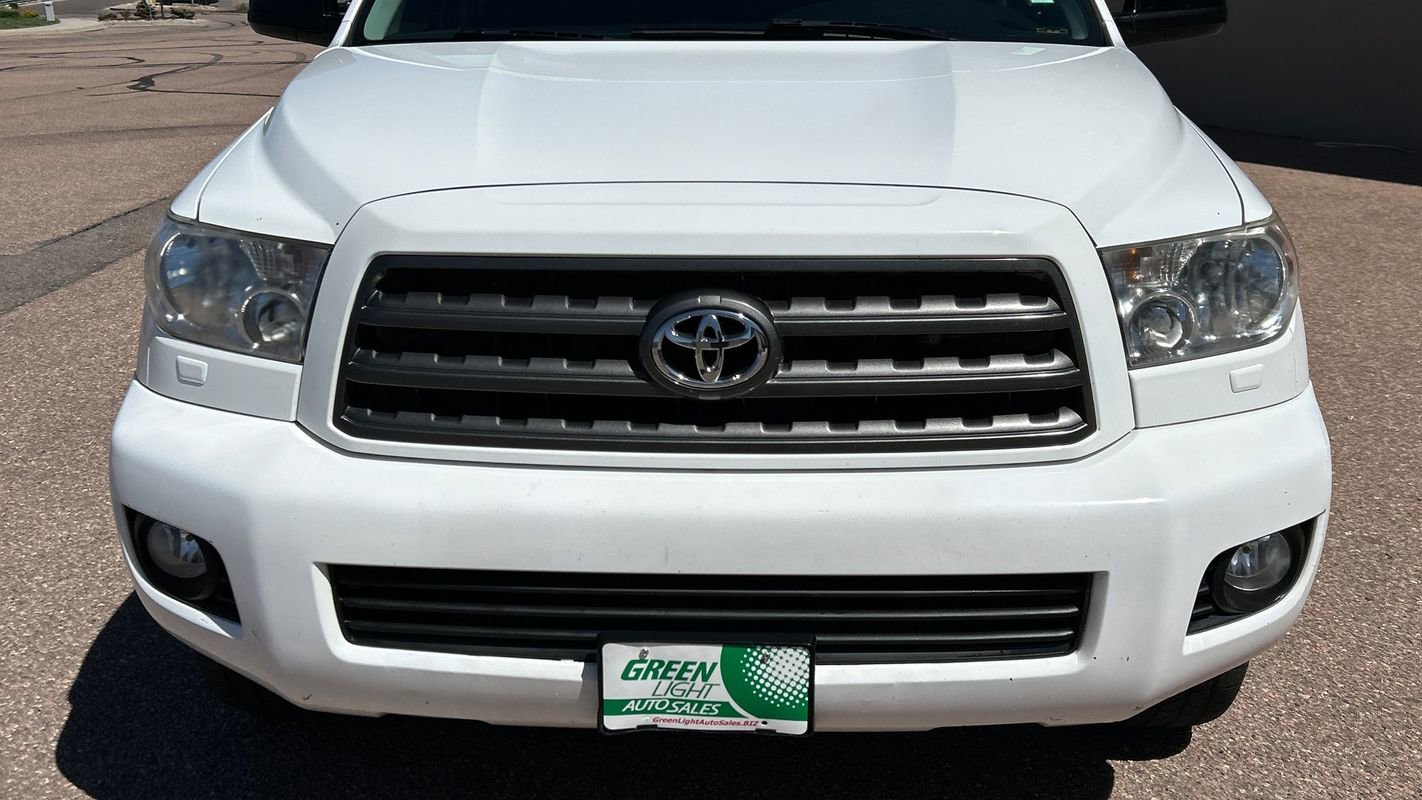 Used 2013 Toyota Sequoia SR5 w/ Sport Appearance Pkg AWD/4WD image 17