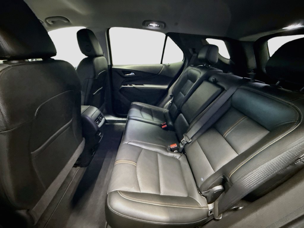 Used 2023 Chevrolet Equinox Premier AWD/4WD image 23