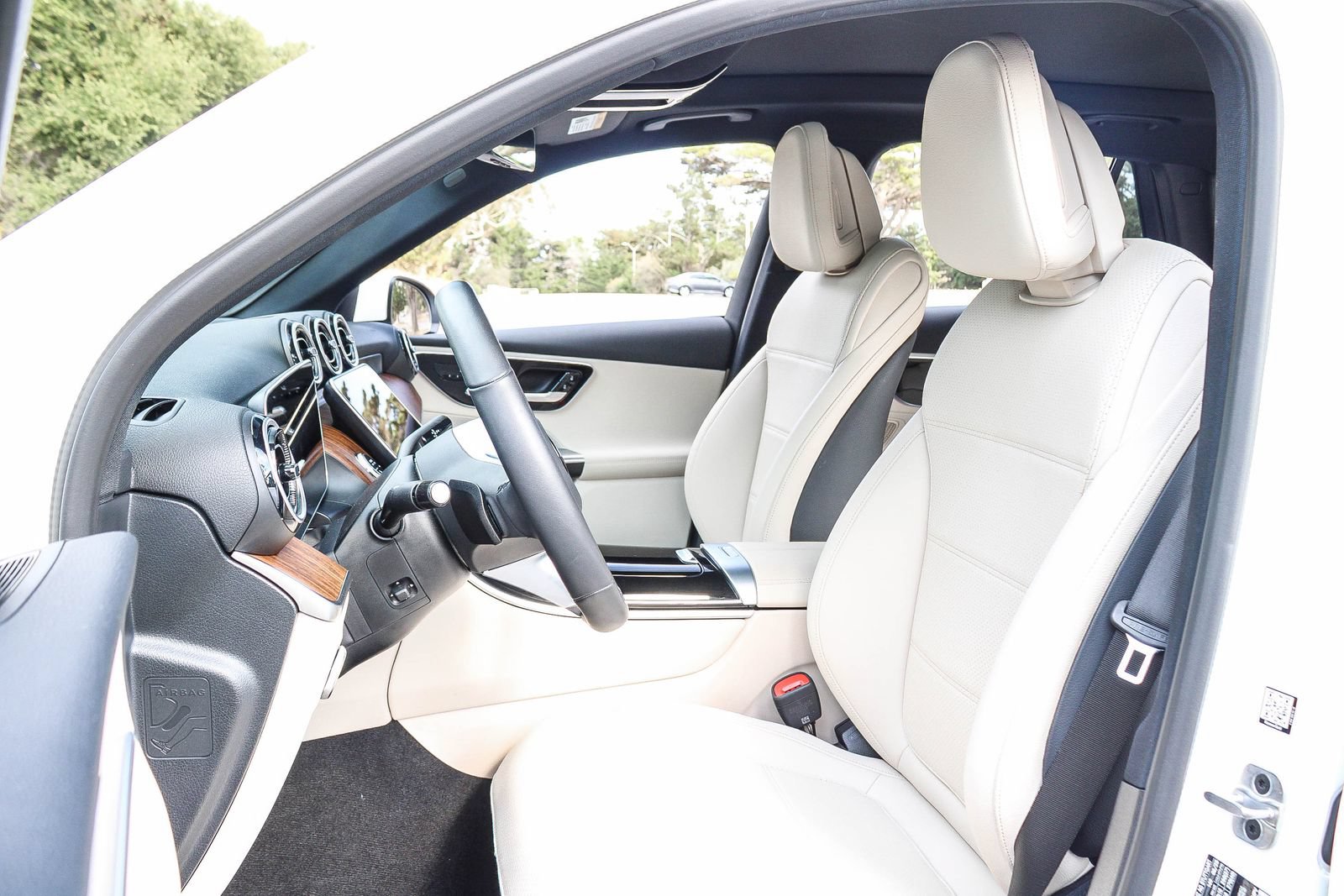Certified 2026 Mercedes-Benz GLC 300 4MATIC image 18