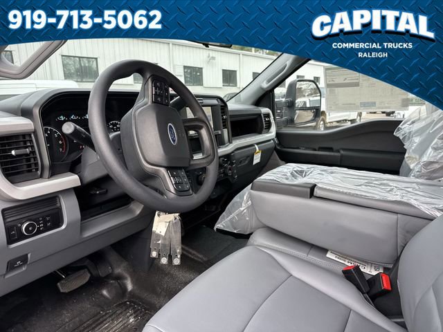 New 2026 Ford F250 XL w/ XL Chrome Package image 19