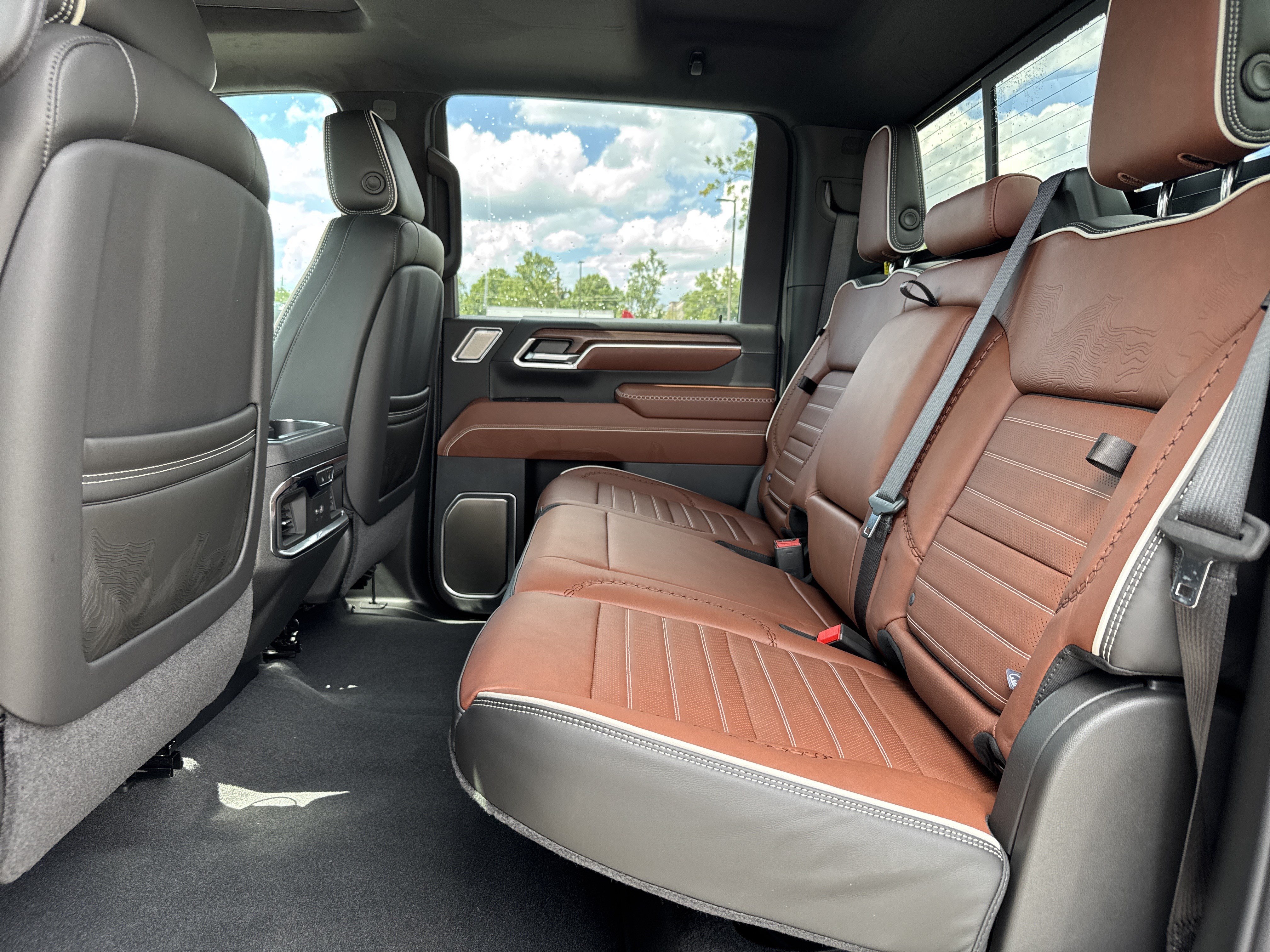 New 2026 GMC Sierra 2500 Denali Ultimate AWD/4WD image 31