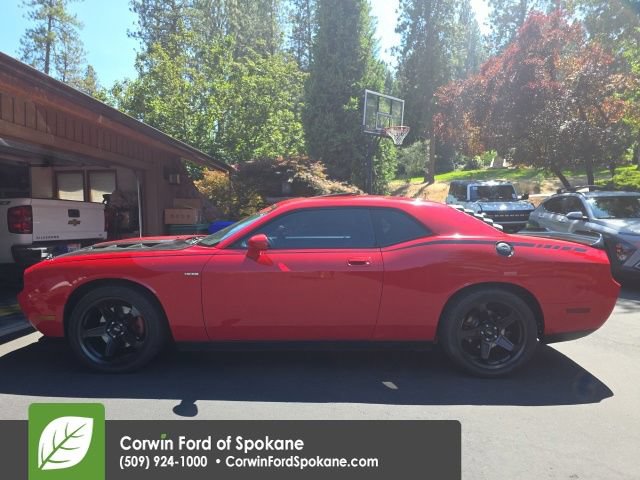 Used 2009 Dodge Challenger R/T RWD image 11