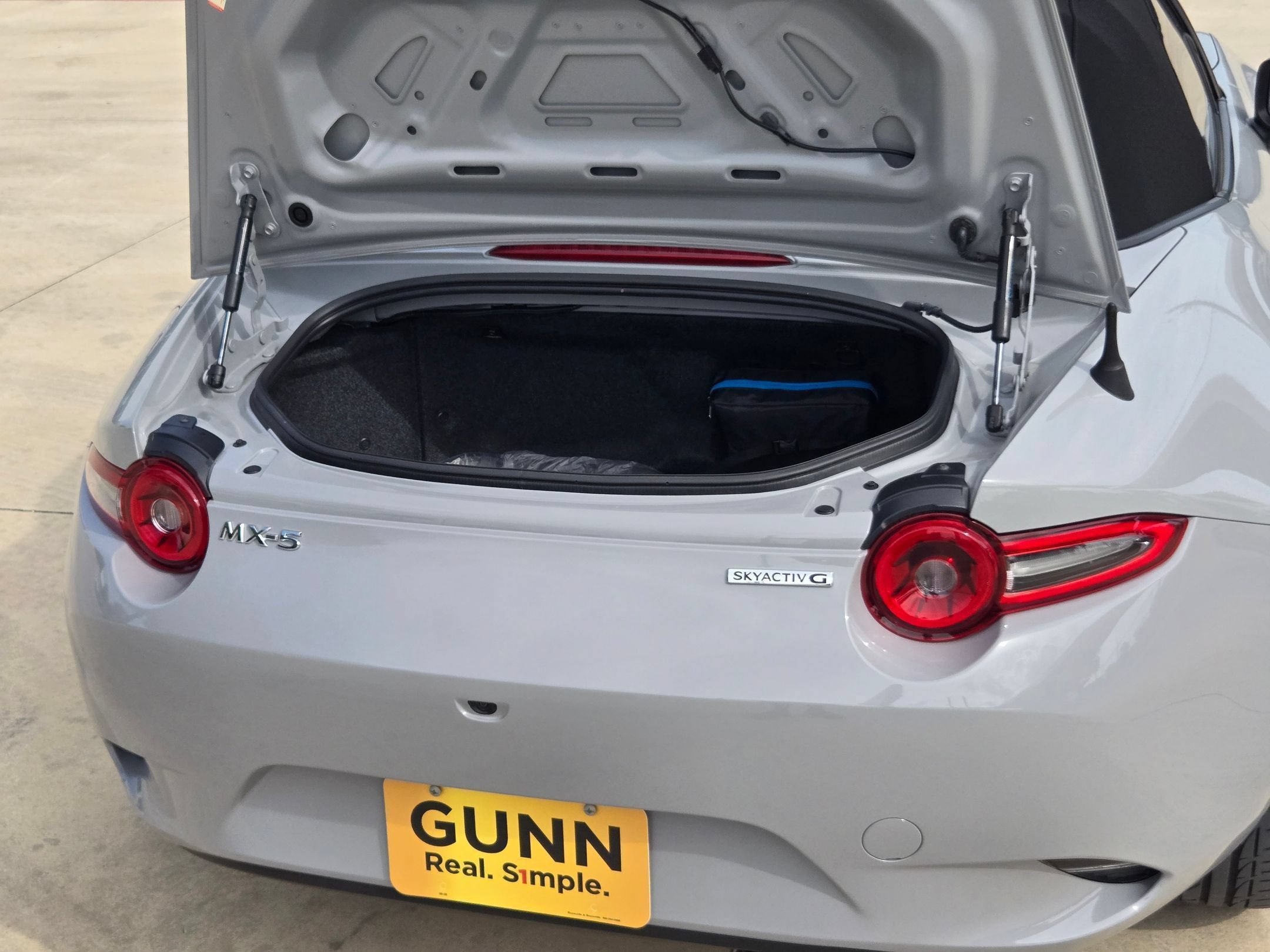 Used 2025 MAZDA MX-5 Miata Grand Touring w/ Weather Package RWD image 23