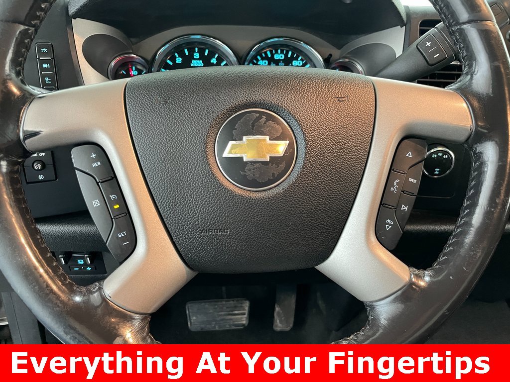 Used 2009 Chevrolet Silverado 2500 LT w/ Exterior Plus Package image 3