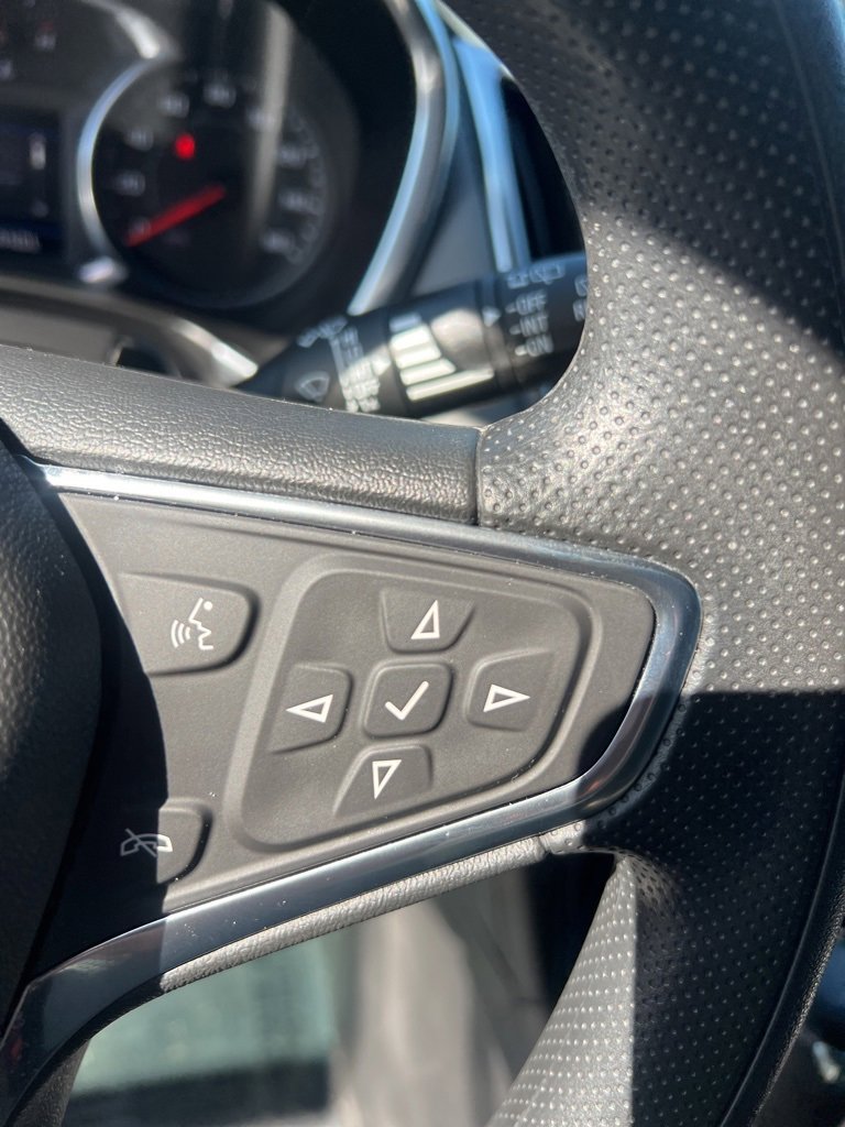 Used 2021 Chevrolet Equinox LT w/ LPO, Floor Liner Package image 11