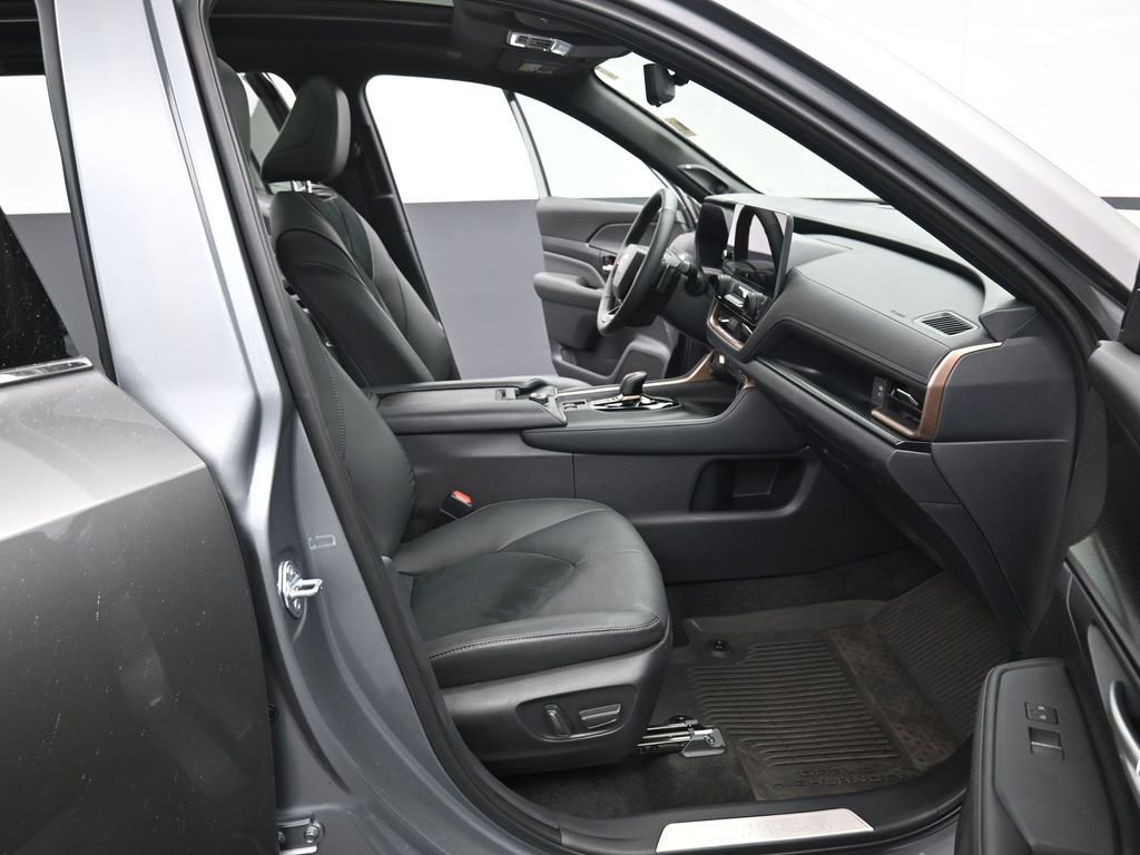 Certified 2026 Toyota Grand Highlander AWD Hybrid image 38