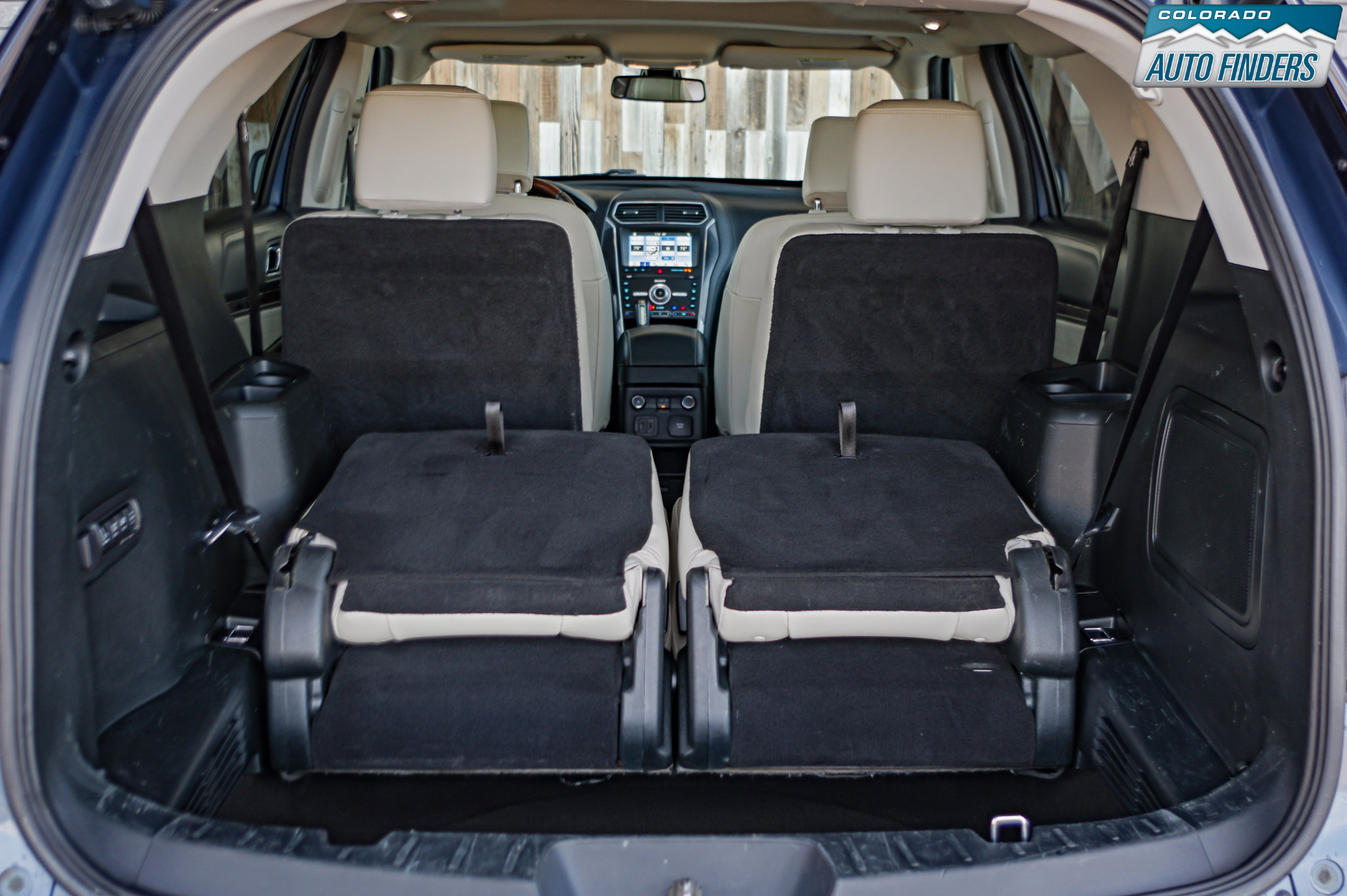 Used 2019 Ford Explorer Platinum image 31