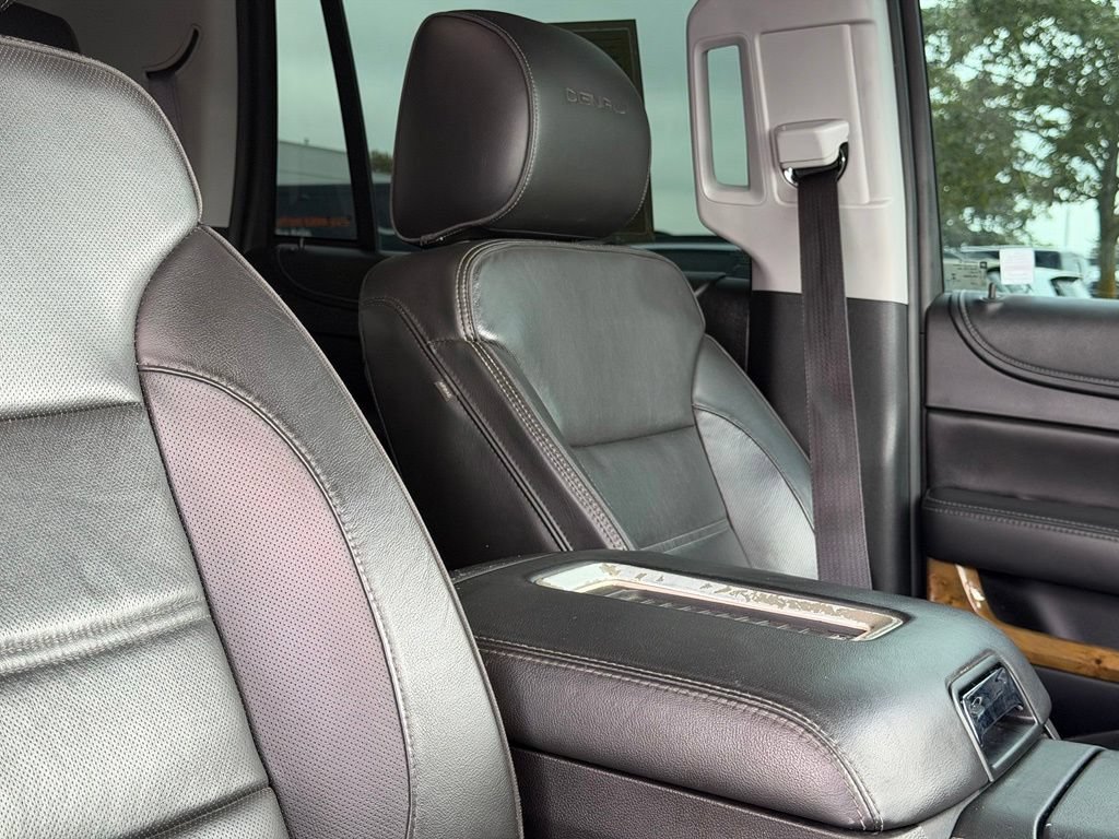 Used 2017 GMC Yukon Denali AWD/4WD image 41
