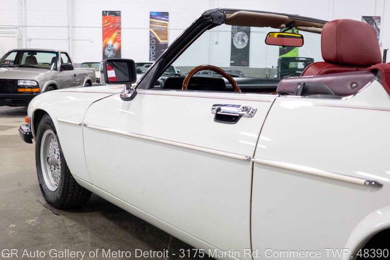 Used 1989 Jaguar XJS V12 Convertible RWD image 23