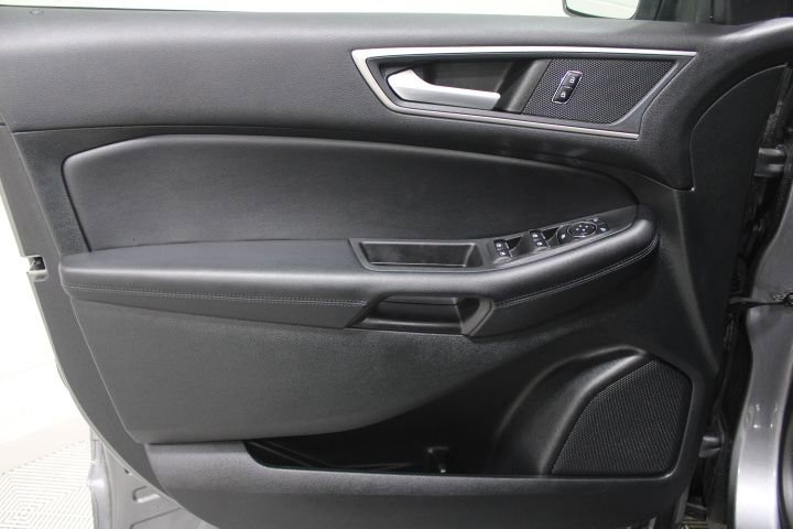 Used 2023 Ford Edge SEL w/ Convenience Package image 18