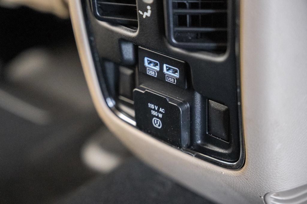 Used 2019 Jeep Grand Cherokee Limited AWD/4WD image 33