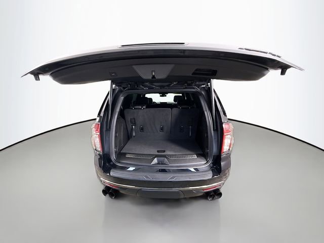 Used 2022 Chevrolet Tahoe RST w/ Sport Performance Package image 30