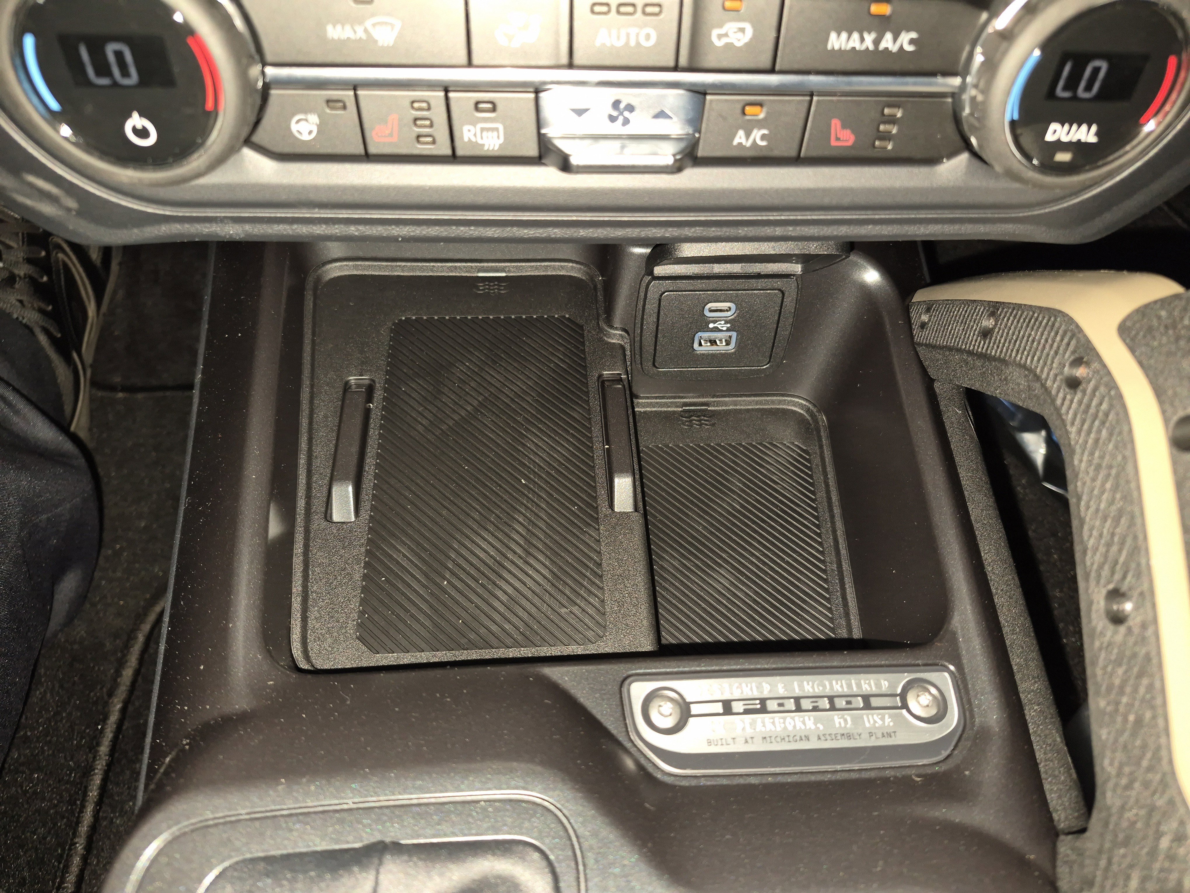 New 2025 Ford Bronco Badlands image 30