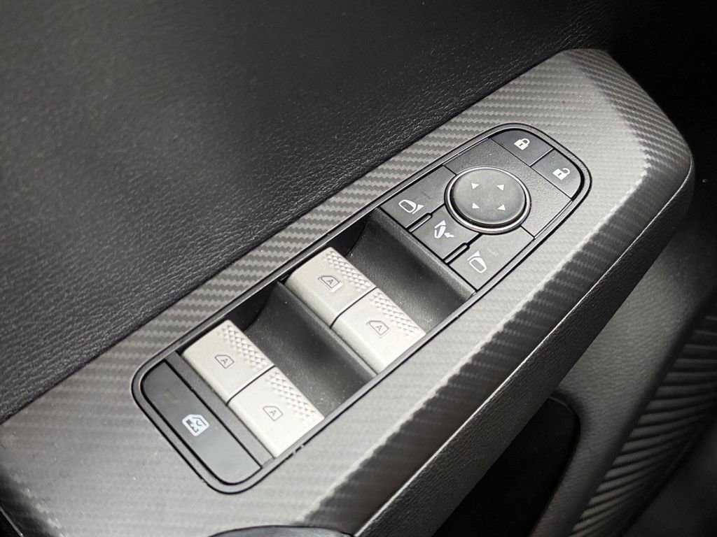 Used 2024 Mitsubishi Outlander SEL image 23