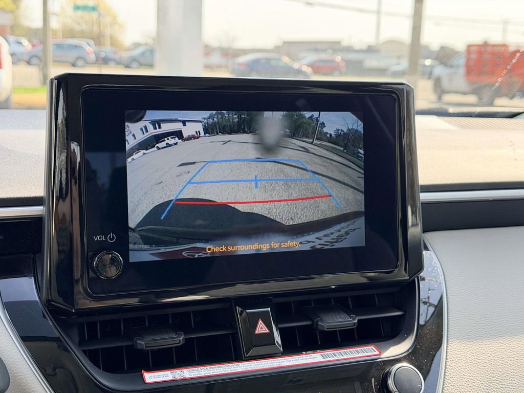 Certified 2025 Toyota Corolla LE image 4