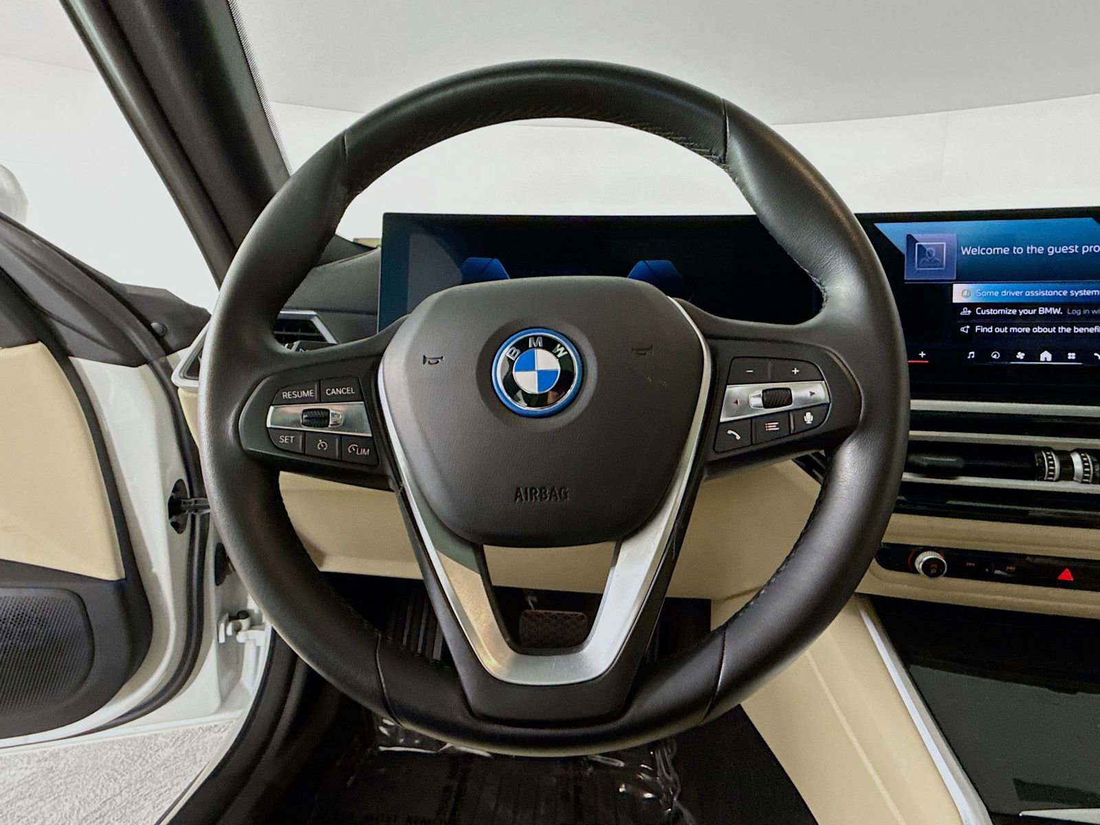 Certified 2024 BMW i4 eDrive35 w/ Convenience Package image 11