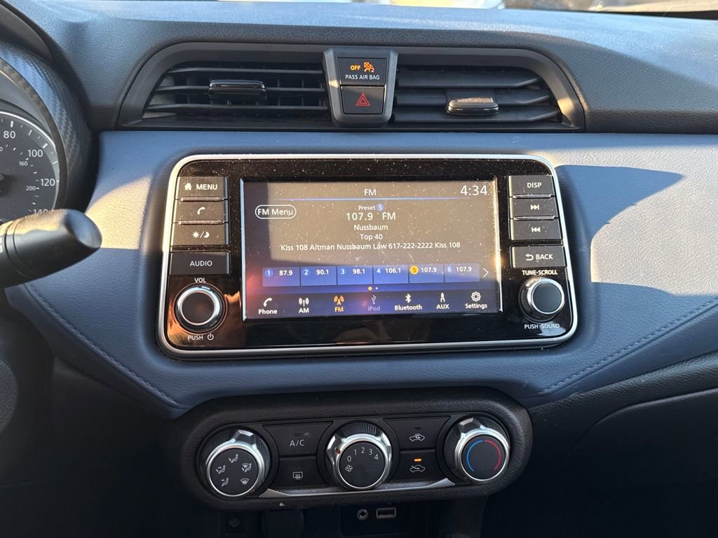 Used 2023 Nissan Versa SV image 33