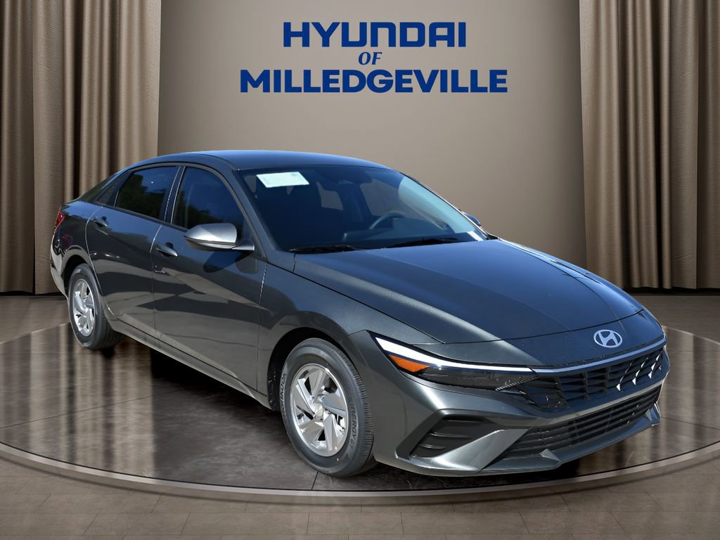 New 2026 Hyundai Elantra SE image 5